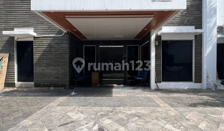 Kebayoran Baru House Office Commercial Area Suitable for Business