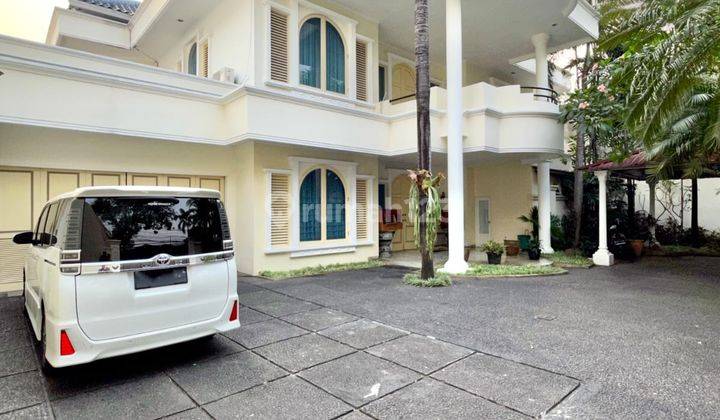 Cipete Utara Modern Classic House Siap Huni Turun Harga  1