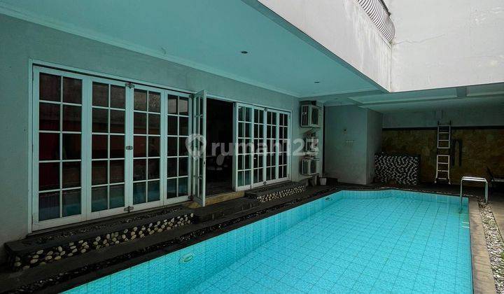 Senopati Kebayoran Baru Modern Minimalist House Private Pool  1