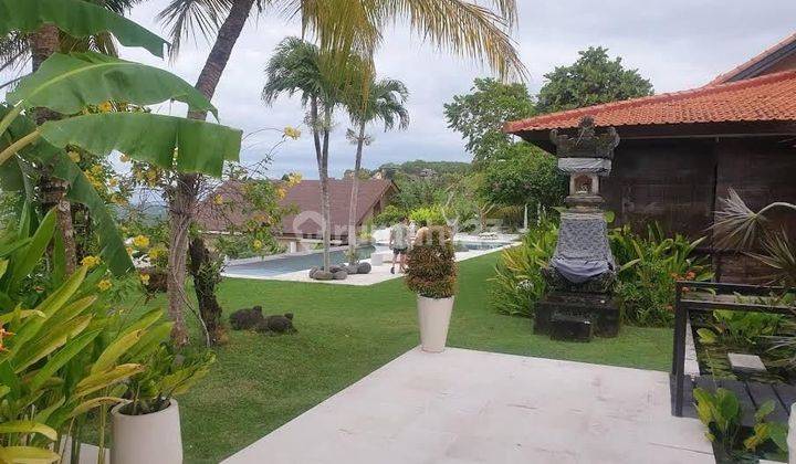 Luxury villa with sea view in the Uluwatu area 2