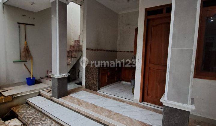 Rumah mewah full furnished di perumahan elit dekat kampus UGM  8