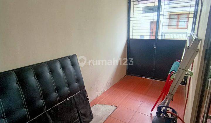Rumah 2 Lantai Full Furnished Dalam Perumahan di Jl Wates Km 5,5 2