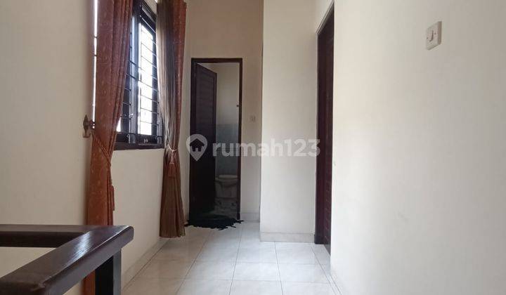 Rumah 2 Lantai Full Furnished Dalam Perumahan di Jl Wates Km 5,5 5