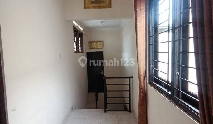 Rumah 2 Lantai Full Furnished Dalam Perumahan di Jl Wates Km 5,5 21