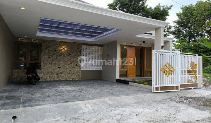 Dijual Rumah Baru Cantik Siap Huni Area Jl Kaliurang Dekat Kampus 1