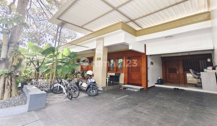 Dijual Rumah Mewah Dalam Perumahan Elite Klasik Barat Malioboro 1