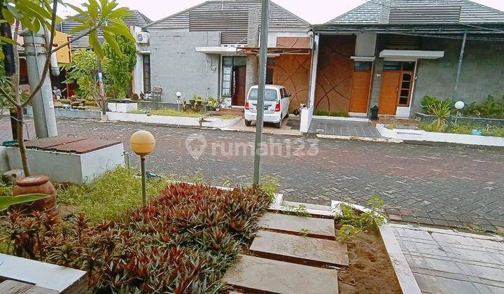 Dijual Rumah Cantik Dalam Perumahan One Gate System Area Sewon 2