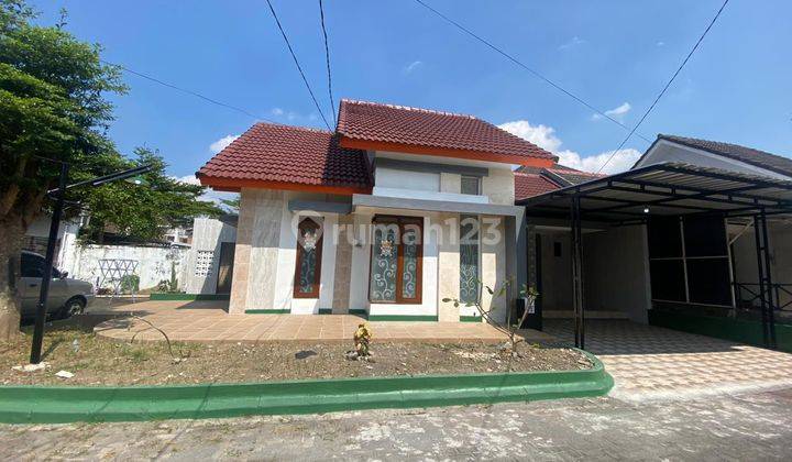 Dijual Rumah Cantik Dalam Perumahan Elite Di Kawasan Berkembang 2