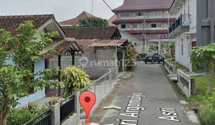 Dijual Cepat Rumah Kost Putri Dekat Kampus Mercu Buana Jl Wates 1