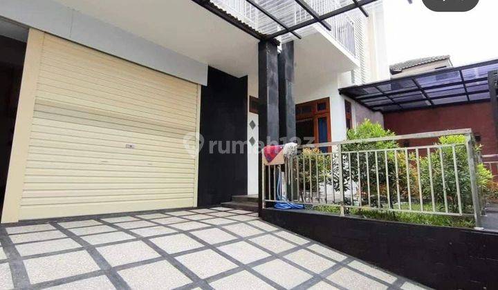 Dijual Rumah Cantik 2 Lt Full Furnish Kawasan Maguwoharjo Depok 2