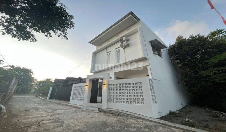 Dijual Rumah Mewah 2 Lt Dgn Private Pool Dekat Exit Tol Kalasam 1