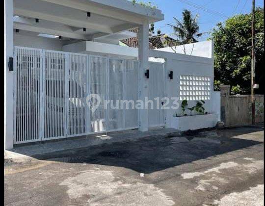 Dijual Rumah Baru 2 Lt Full Furnished Area Kowedan Tirtoadi Mlati 1