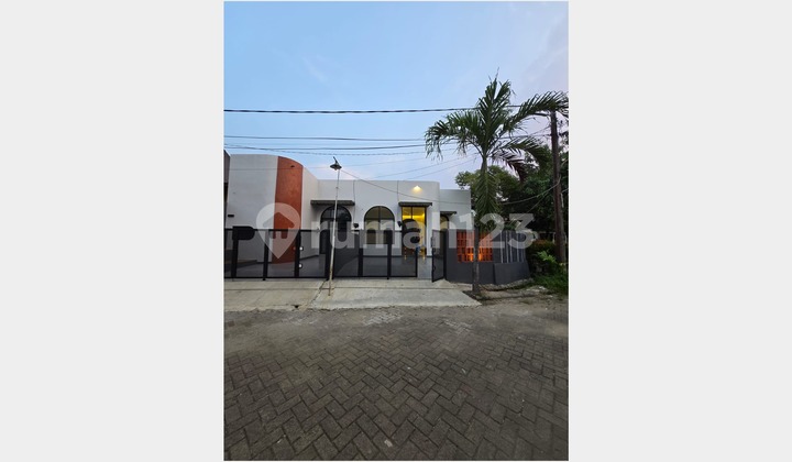 Dijual Rumah Mewah Minimalis di Graha Harapan - Luas & Siap Huni, Mustikajaya, Bekasi 018 Dijual Rumah Mewah Minimalis di Graha Harapan - Luas & Siap Huni, Mustikajaya, Bekasi 018