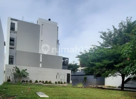 Translation: Quick Sale of Palm Spring Land Plot - The Only One on Boulevard Street, Jakarta Garden City 028 Translation: Quick Sale of Palm Spring Land Plot - The Only One on Boulevard Street, Jakarta Garden City 028