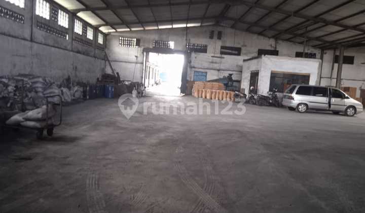 * Warehouse for Sale in Kopo Jaya Bandung, Rare Opportunity * Warehouse for Sale in Kopo Jaya Bandung, Rare Opportunity