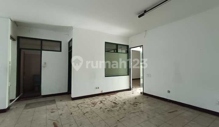 * For Sale 2-Story Shophouse Main Road Jl Peta Bandung * 2
