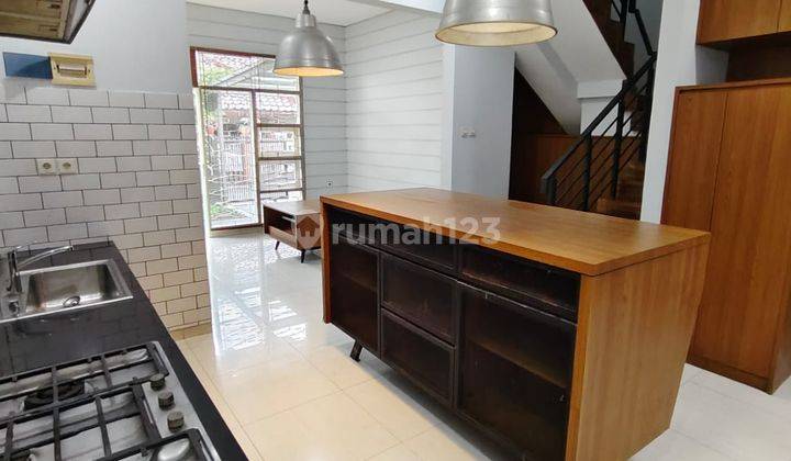 Disewakan Rumah Siap Huni Semi Furnished Sayap Moh Ramdan Bkr Bandung 2