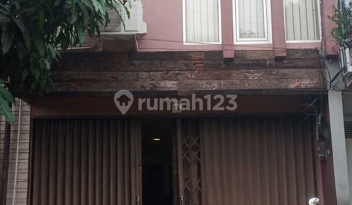 * For Rent Shop House In Mekar Wangi Bandung *