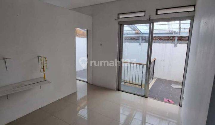 Dijual Rumah di Cigadung 2 Lantai 1