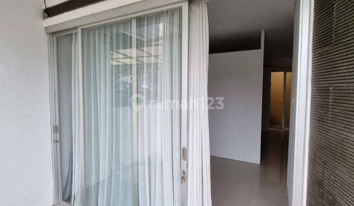 Dijual Rumah di Cigadung 2 Lantai 2