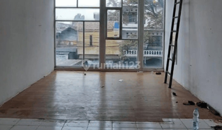 Dijual/Disewakan Ruko 3.5Lantai Moch Toha 1
