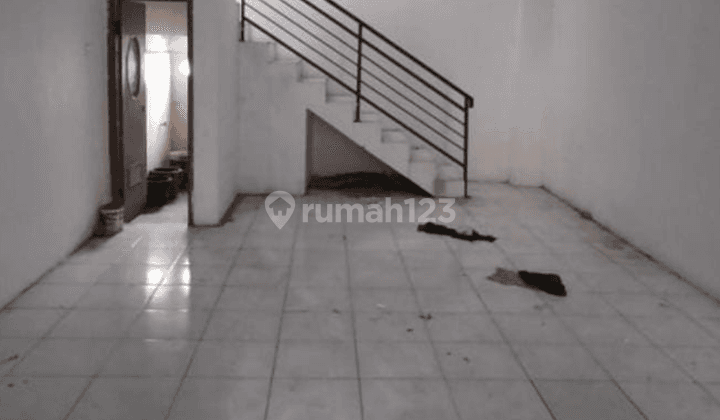 Dijual/Disewakan Ruko 3.5Lantai Moch Toha 2