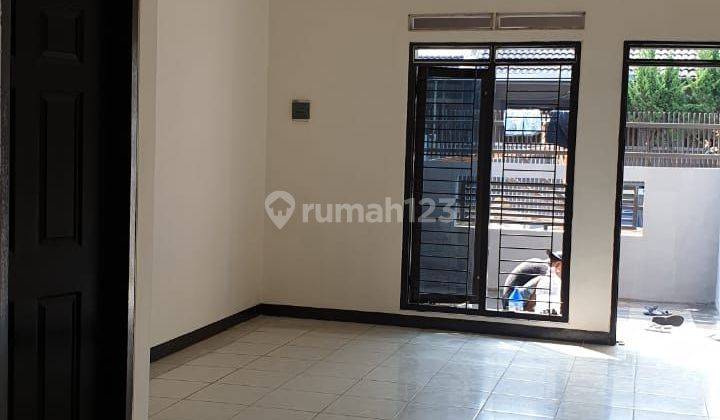 Dijual Rumah di Taman Holis Indah 2