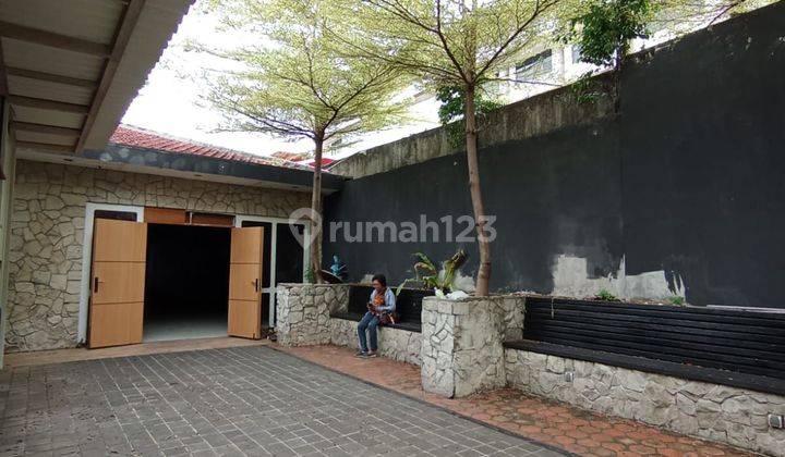 Disewakan/Dijual Ruang Usaha di Jl Riau Bandung 1