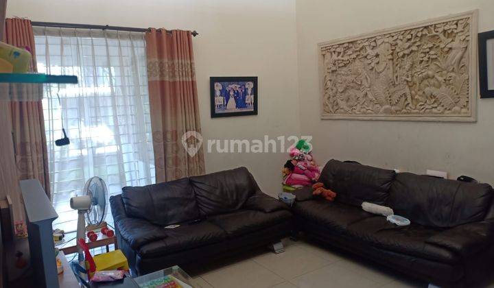 Dijual Rumah 2 Lantai di Singgasana Pradana  2