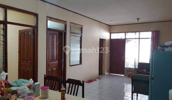 Dijual Ruang Usaha Kost-Kostan Surya Sumantri  1