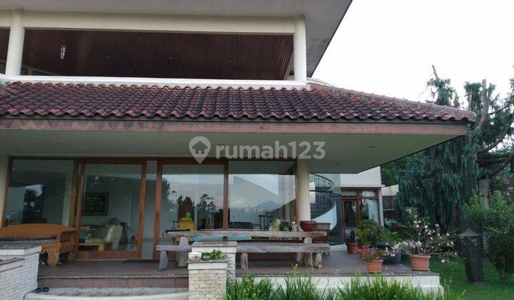 Dijual Rumah/Villa Siap Huni Lembang 2