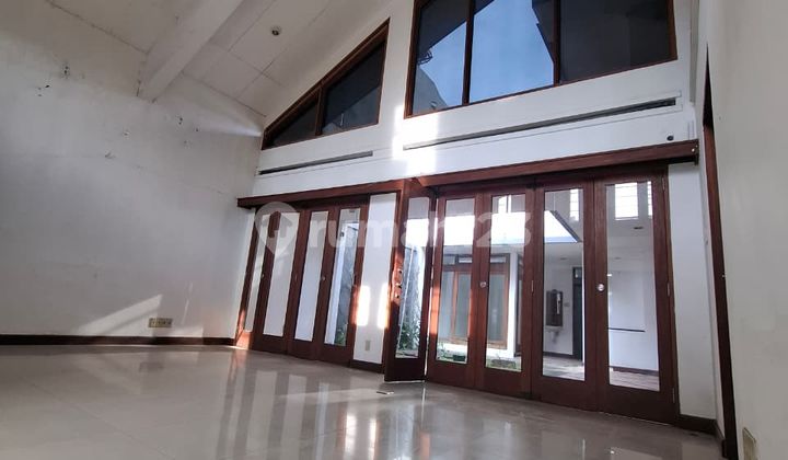 Disewakan Rumah Sayap Ciumbuleuit Super Langka Disewakan Rumah Sayap Ciumbuleuit Super Langka