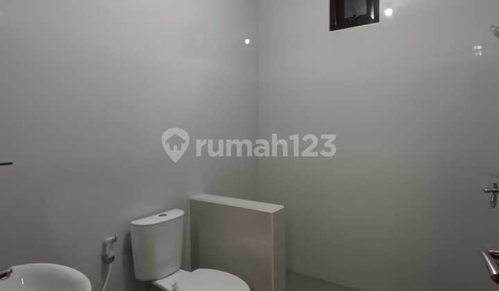 * For Rent Rumah di Pusat Kota Bandung Sayap Kebon Kawung Bandung * 2