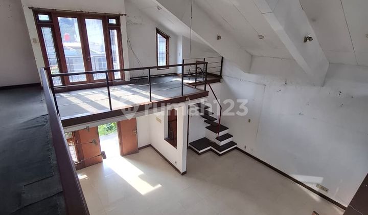 Disewakan Rumah Sayap Ciumbuleuit Super Langka 2