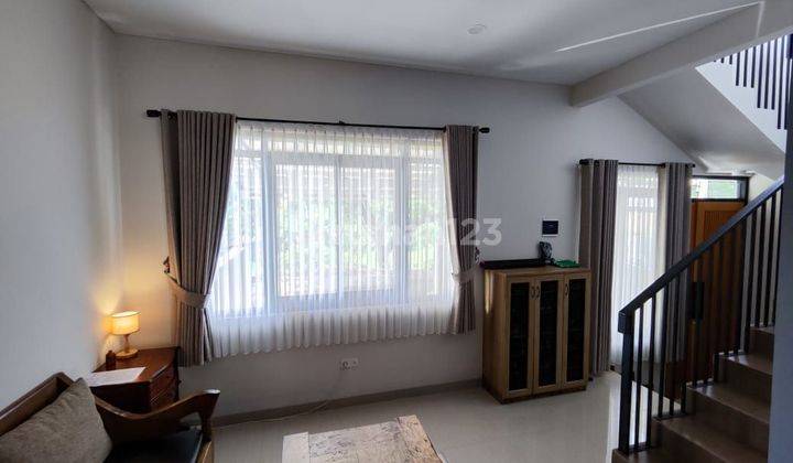 Dijual Rumah Mewah Di Ciwaruga Bandung  1