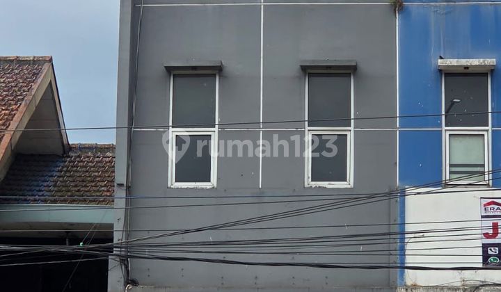 * For Rent: Shop House in Abdul Rahman Saleh, Bandung, Ready to Use, Clean and Shiny * 1