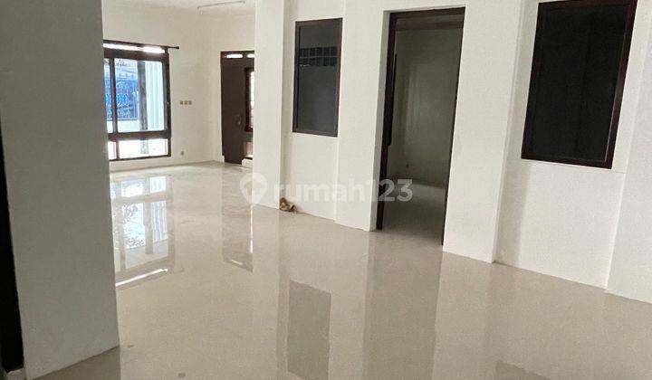 Disewakan Rumah Siap Huni Gatot Subroto Bandung  1