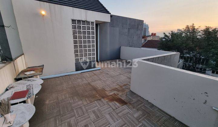 Disewakan Rumah 3.5lantai Sayap Braga  1