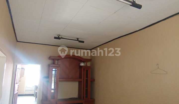 Disewakan Rumah Lama Daerah Cicendo/wastukencana Bandung Disewakan Rumah Lama Daerah Cicendo/wastukencana Bandung