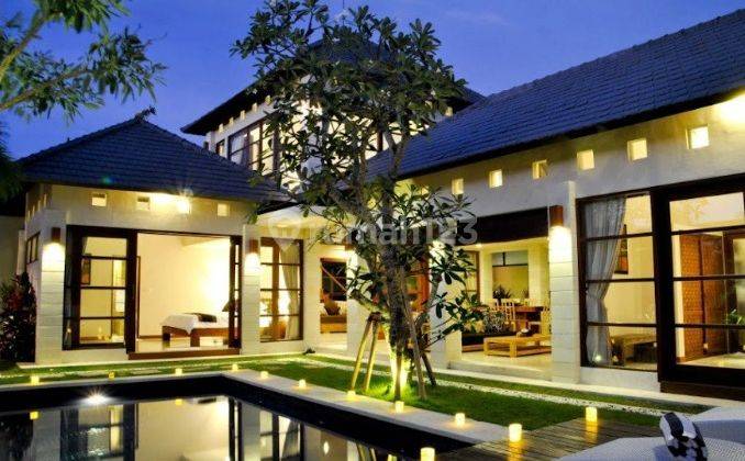 * Disewakan Villa 3br In Petitenget Bali* 1