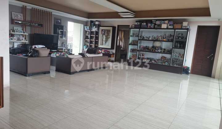 Dijual Rumah Lux 3.5 Lantai Di Komplek Sayap Soekarno Hatta Dekat Holis Bandung