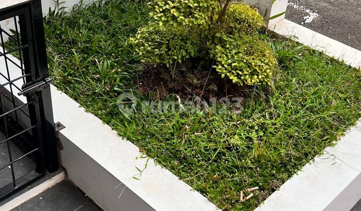 Jual Rumah Minimalis 2 Lantai Sayap Sudirman Bandung 1