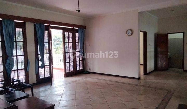 *for Rent Rumah Bagus Ada Kolam Renang Di Setrasari Indah Bandung* 2