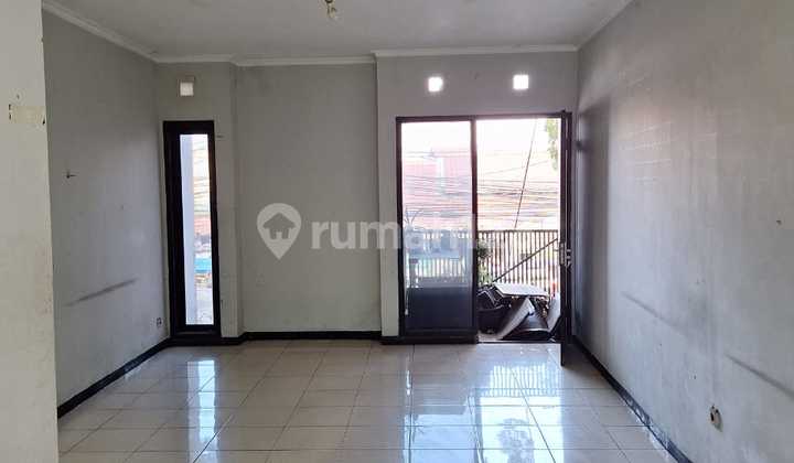 For Sale / Rent 2 Three-Story Ruko in Rendeng, Kopo Permai, Bandung