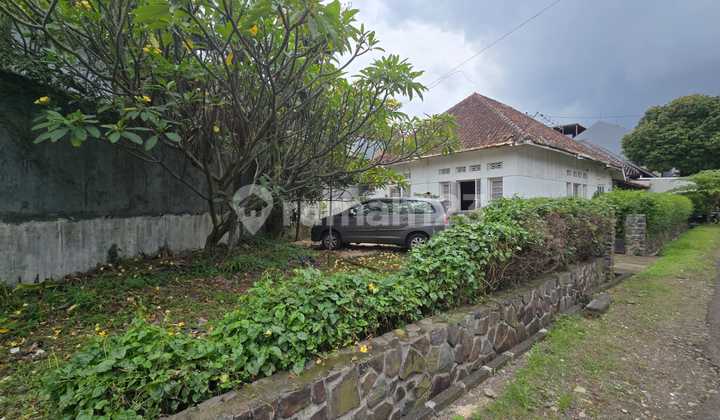 For Rent Classic Dutch House, Riau Wing, Bandung