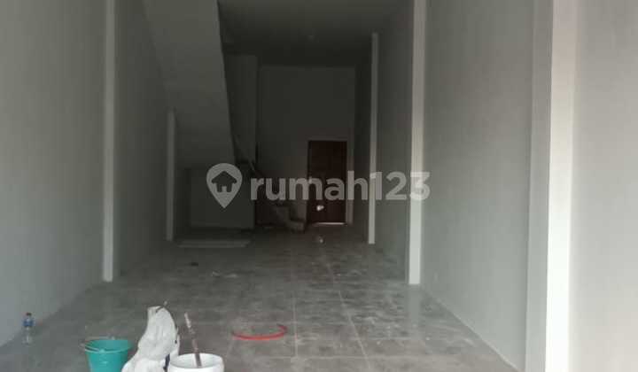 3-Story Shophouse in Strategic Location - Suitable for Business & Investment 2