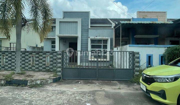 Rumah Bagus Unfurnished HGB di Regata, Batam 1