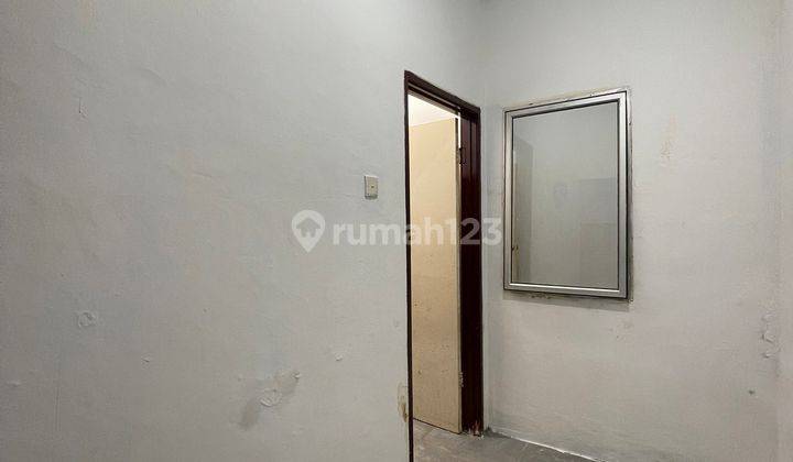 Rumah Bagus Unfurnished HGB di Golden City, Batam 2