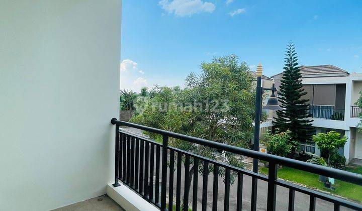 Rumah 2 Lantai Bagus Furnished HGB di Orchard Park, Batam 2