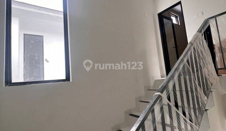 Rumah 2 Lantai Baru Unfurnished HGB di Diamond Pavilion, Batam 2